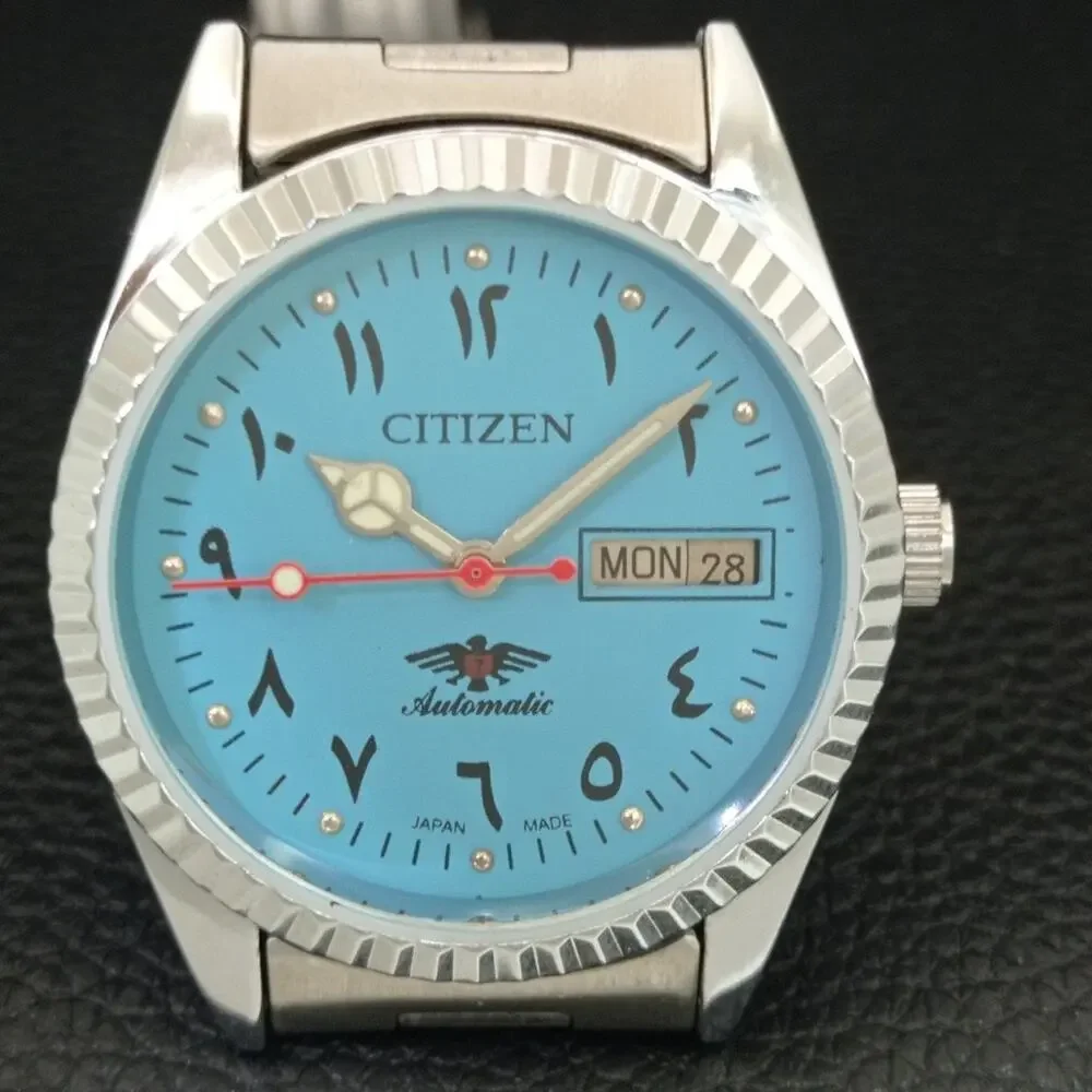 Vintage 1972 Citizen Automatic Mens Silver Watch W/daydate & Gold accents